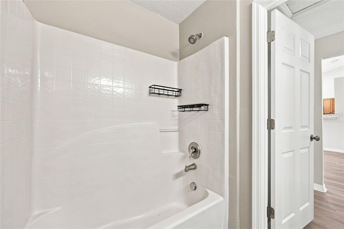 1346 DUNBARTON COURT — photo 18 of 34