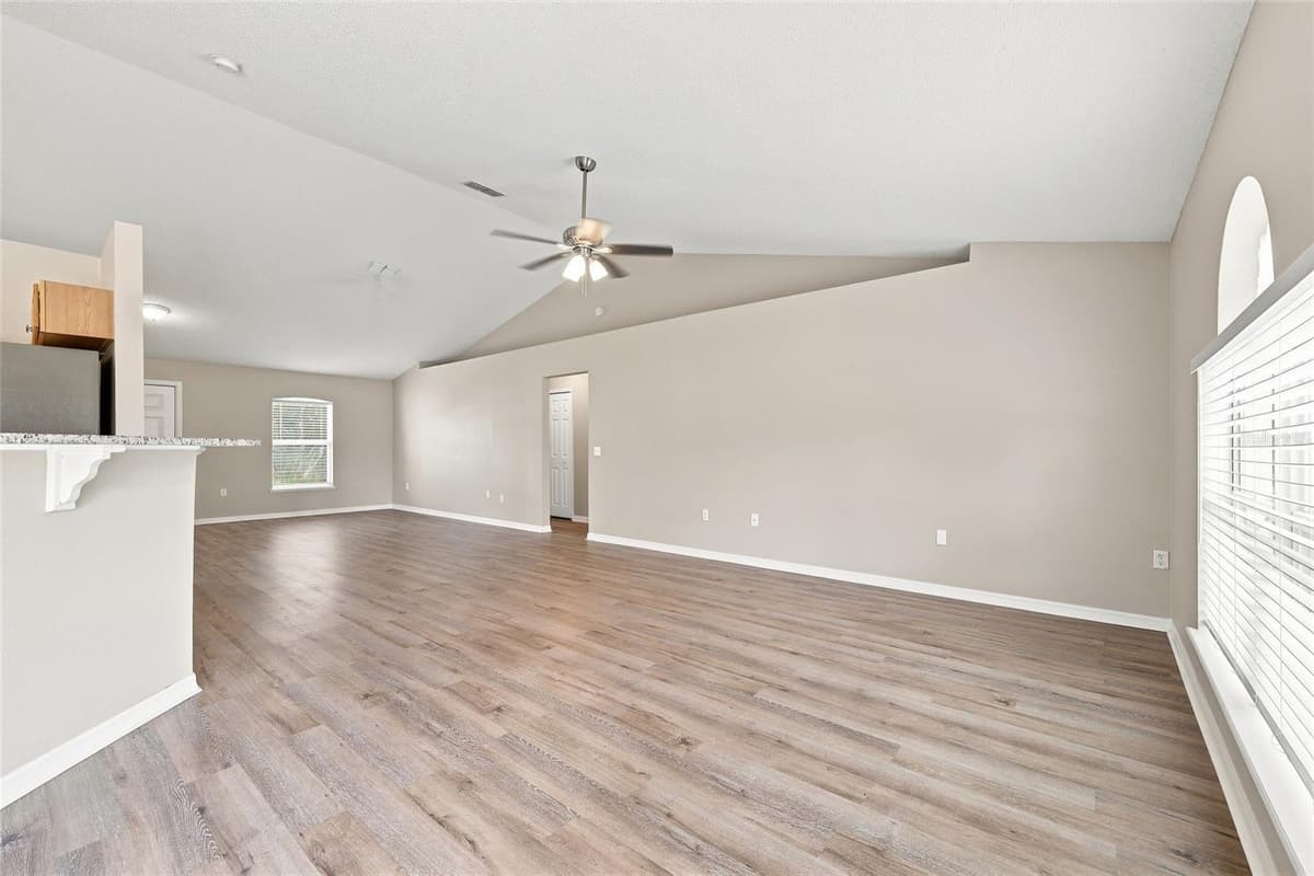 1346 DUNBARTON COURT — photo 10 of 34