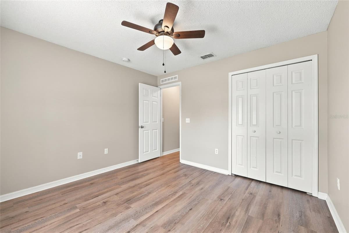 1346 DUNBARTON COURT — photo 16 of 34
