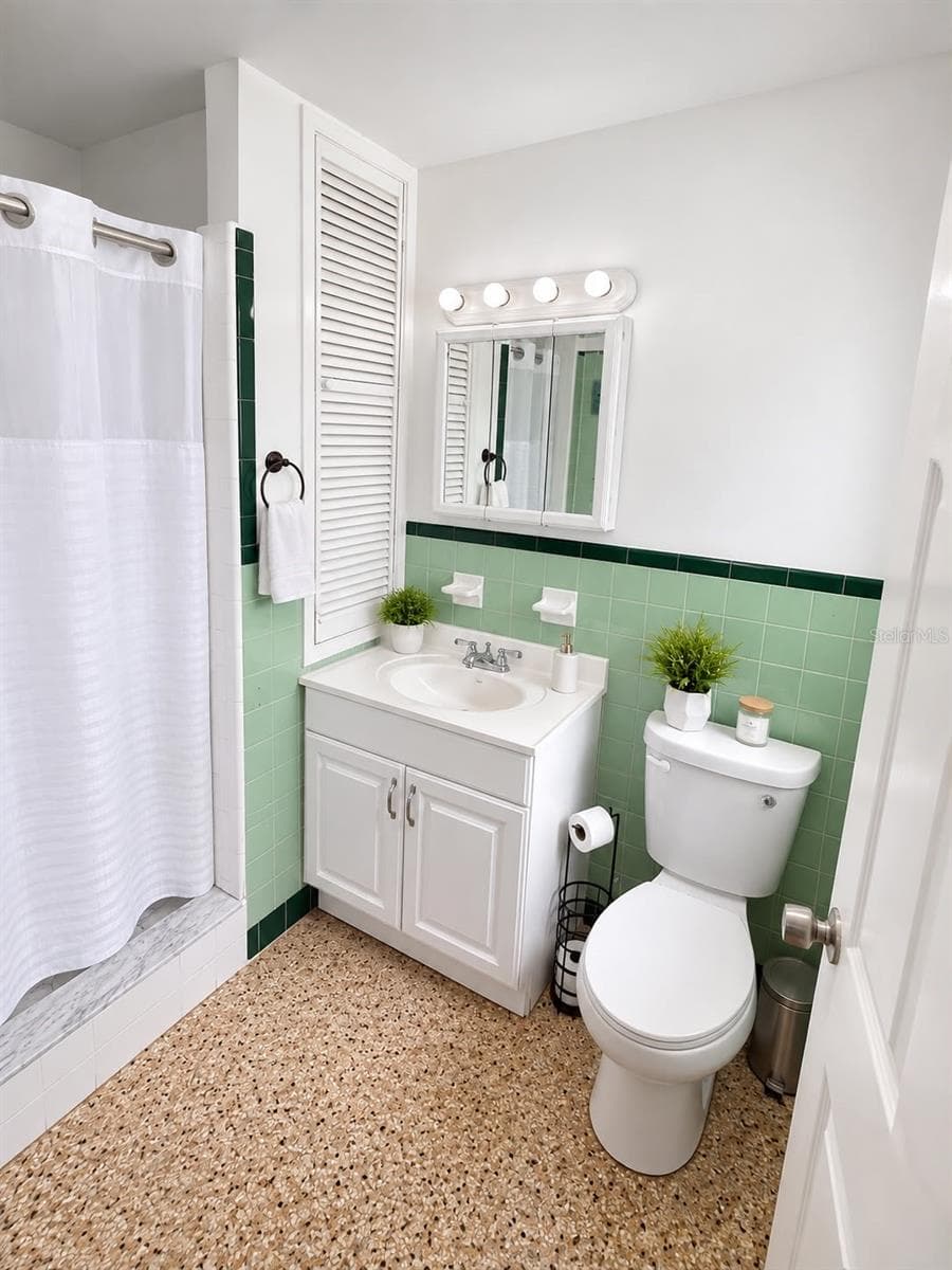 8907 EL PORTAL DRIVE — photo 13 of 16