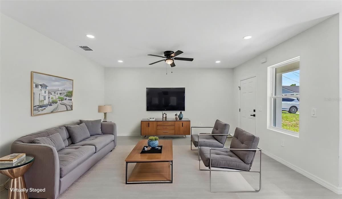 46 ASH STREET — photo 8 of 39