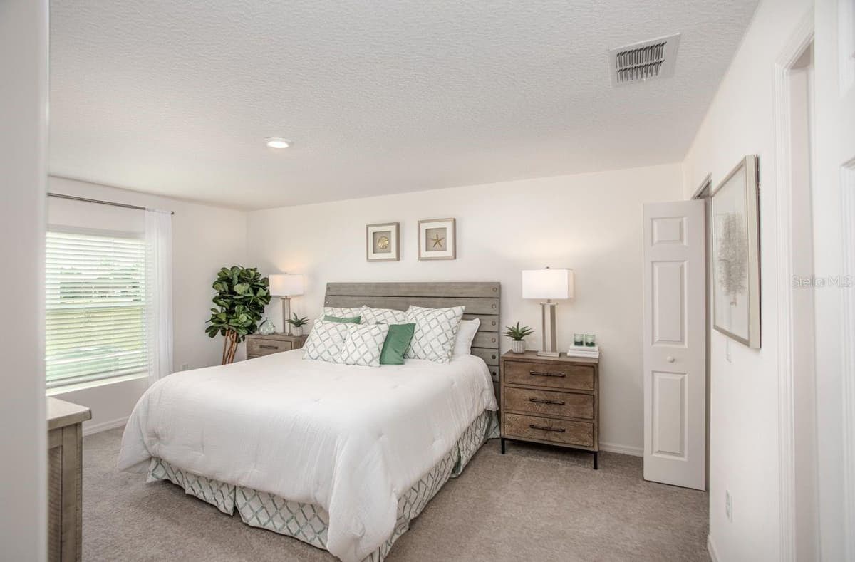 3104 MANDRELL AVENUE — photo 11 of 21