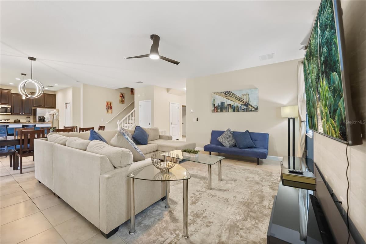 1423 THUNDERBIRD ROAD — photo 4 of 47