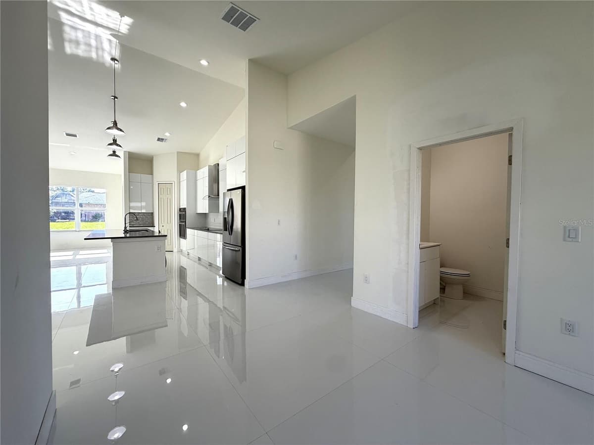 16443 HILLSBOROUGH BOULEVARD — photo 17 of 73