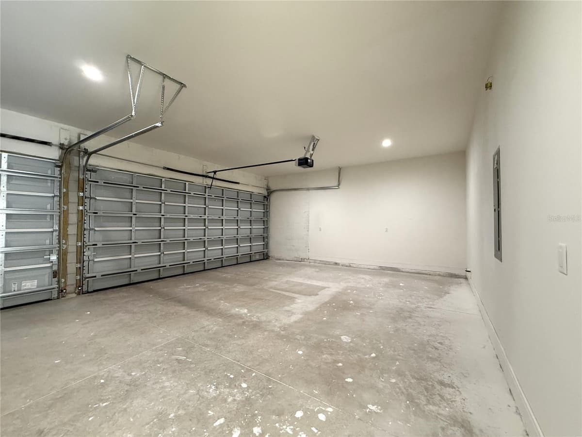 16443 HILLSBOROUGH BOULEVARD — photo 33 of 73