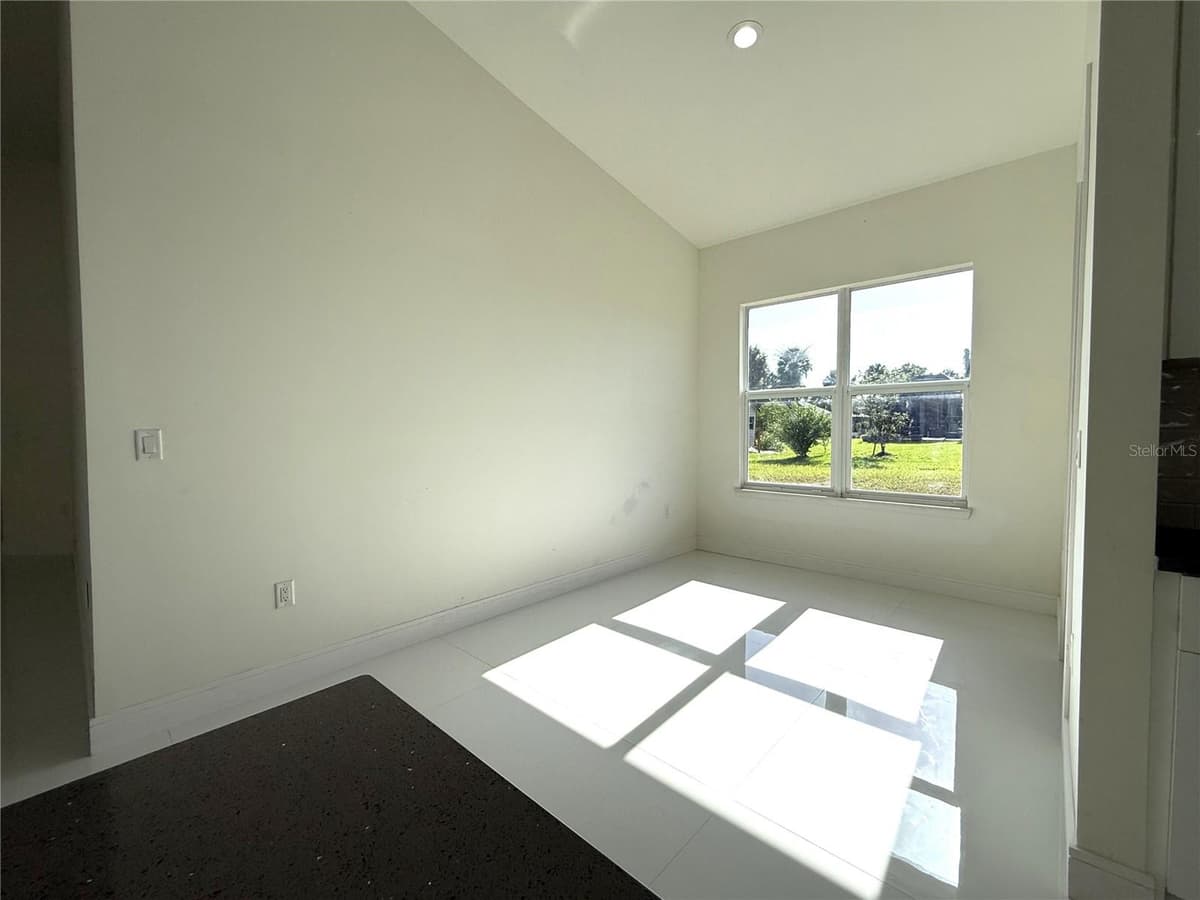16443 HILLSBOROUGH BOULEVARD — photo 28 of 73
