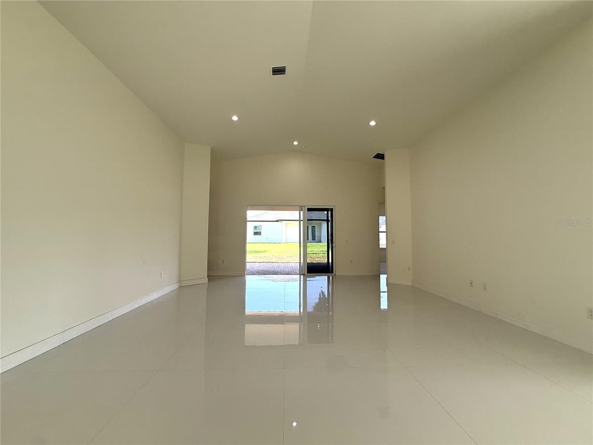 16443 HILLSBOROUGH BOULEVARD — photo 36 of 73