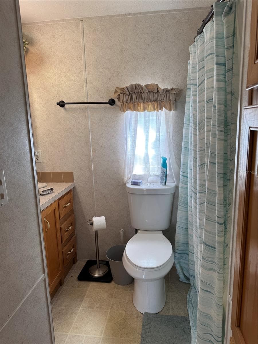 1405 STARBOARD DRIVE — photo 14 of 40