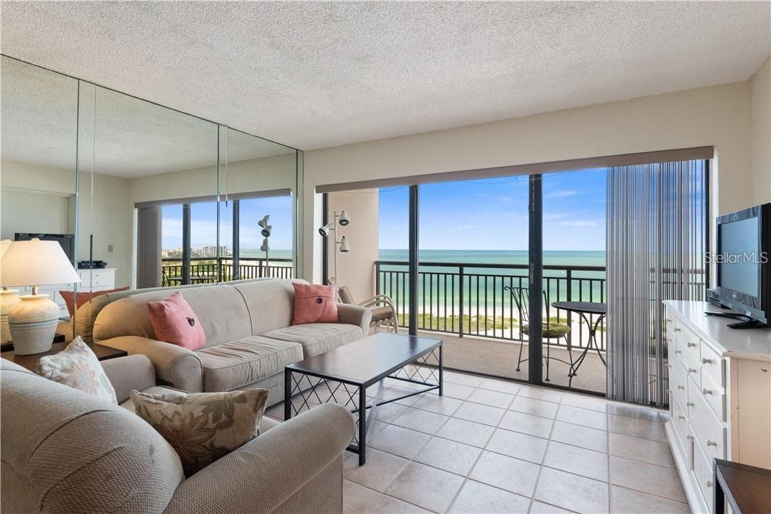 1270 GULF BOULEVARD — photo 7 of 23