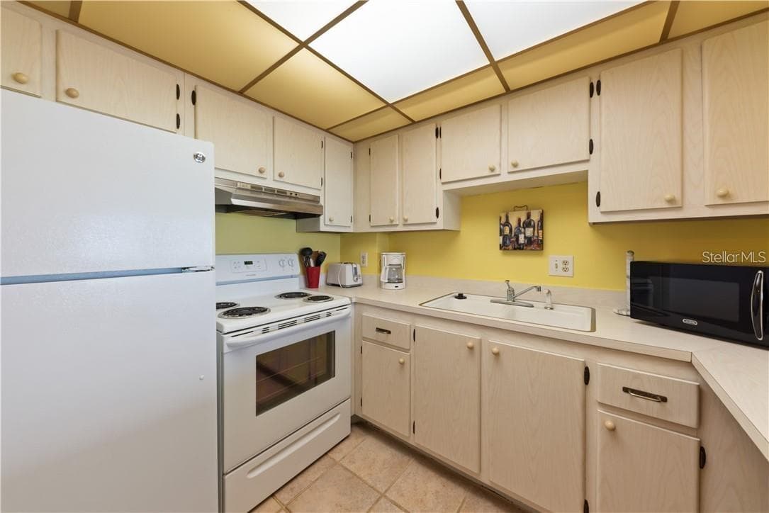 1270 GULF BOULEVARD — photo 15 of 23