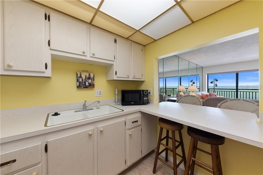1270 GULF BOULEVARD — photo 14 of 23