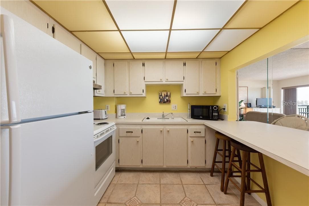 1270 GULF BOULEVARD — photo 13 of 23