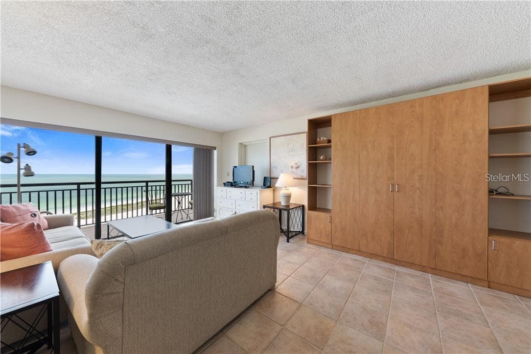 1270 GULF BOULEVARD — photo 9 of 23