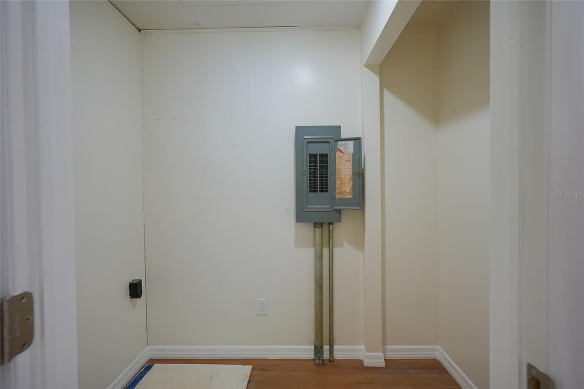 6515 3RD STREET COURT — photo 37 of 62