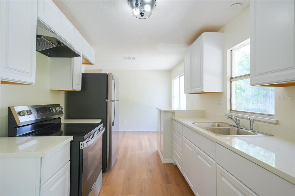 6515 3RD STREET COURT — photo 33 of 62