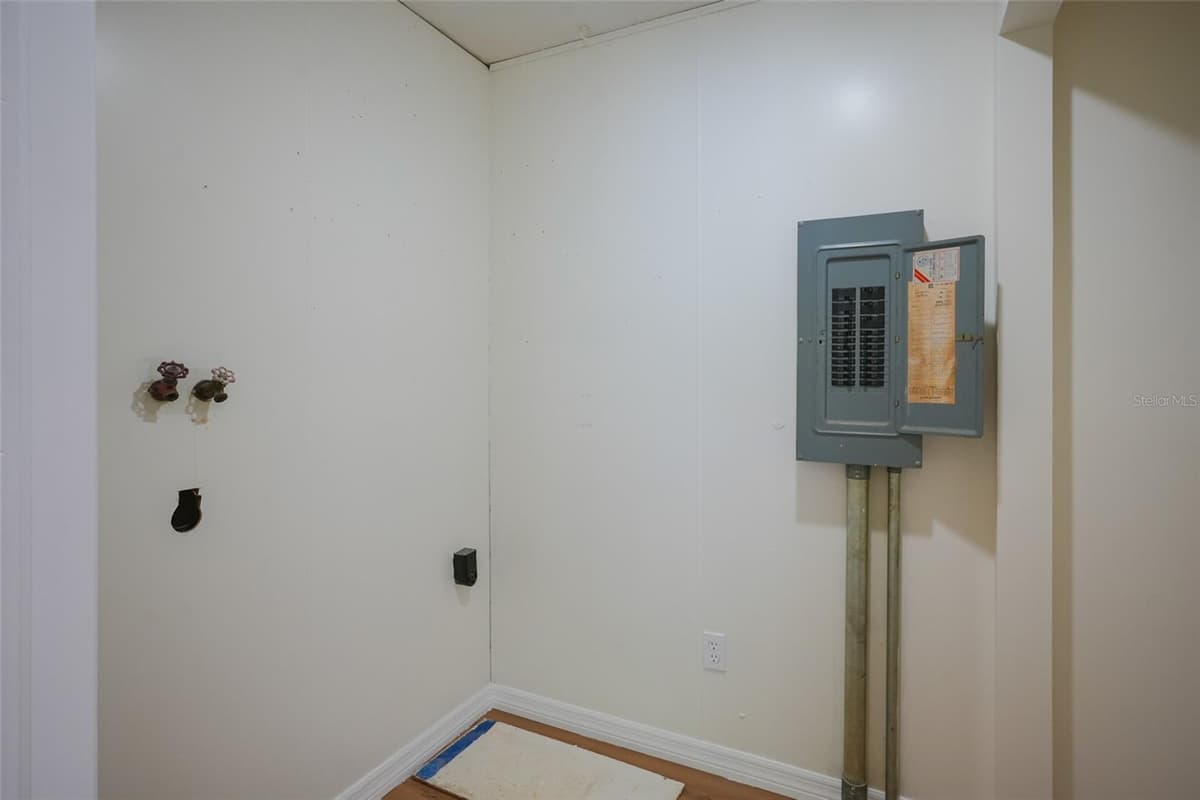 6515 3RD STREET COURT — photo 38 of 62