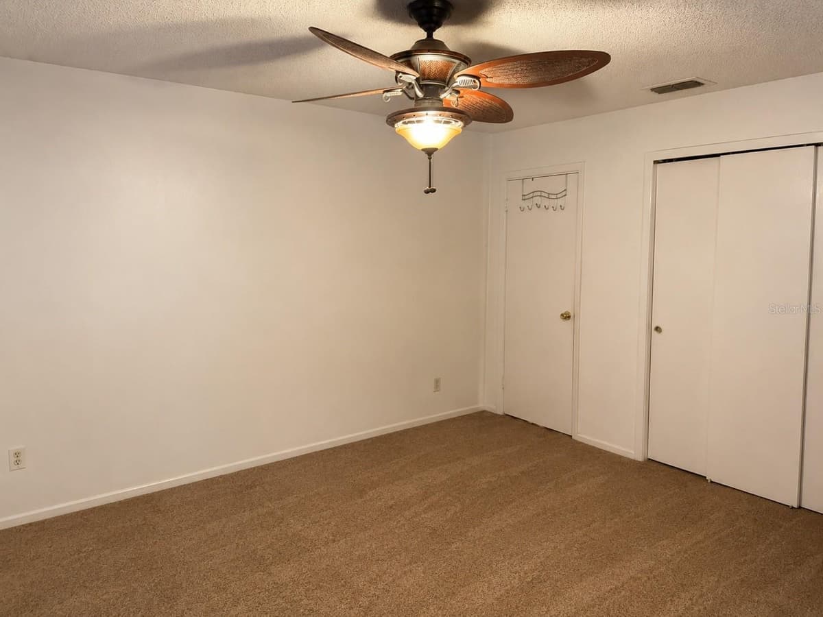8803 PARLIAMENT COURT — photo 6 of 12