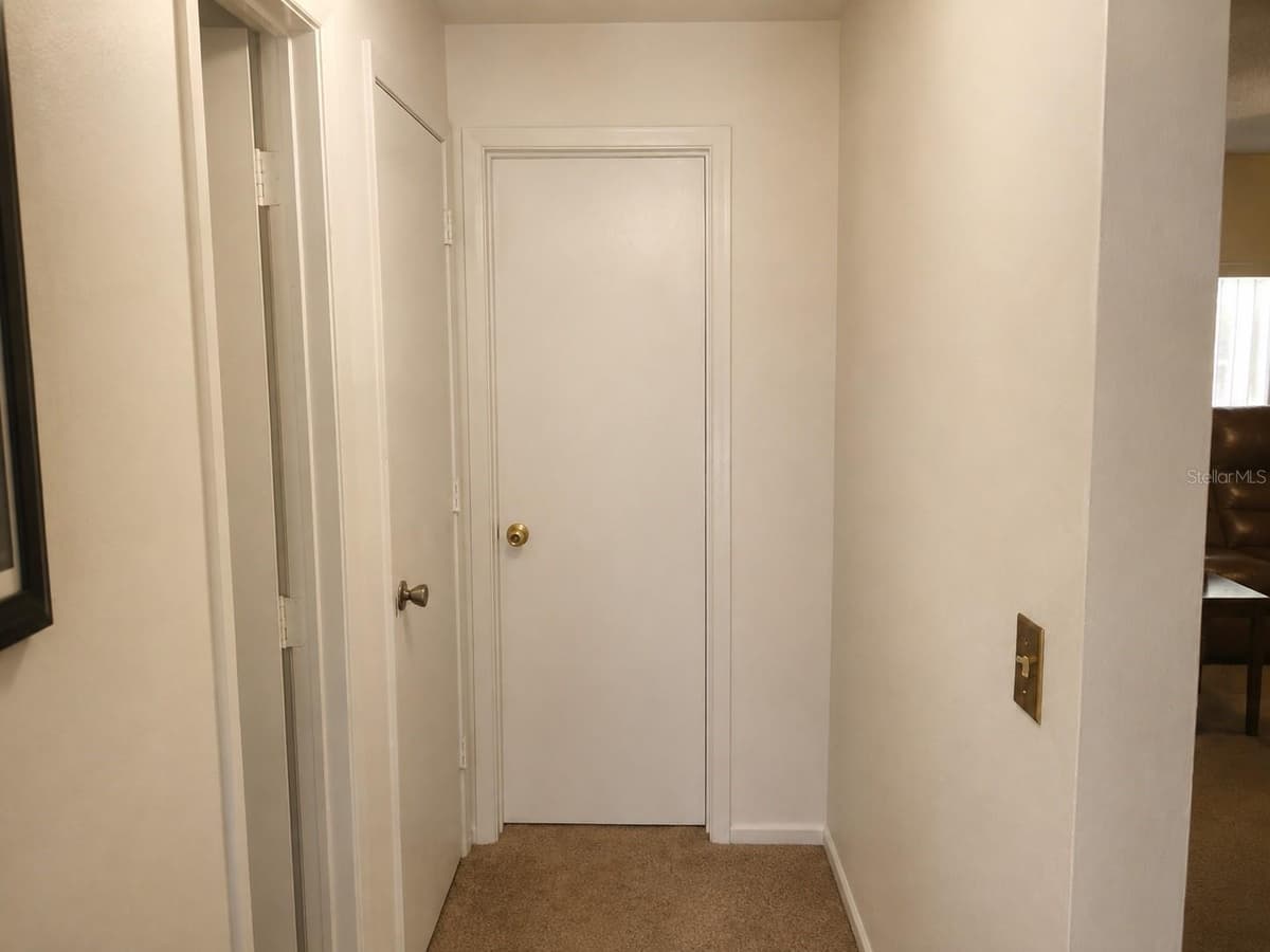 8803 PARLIAMENT COURT — photo 10 of 12