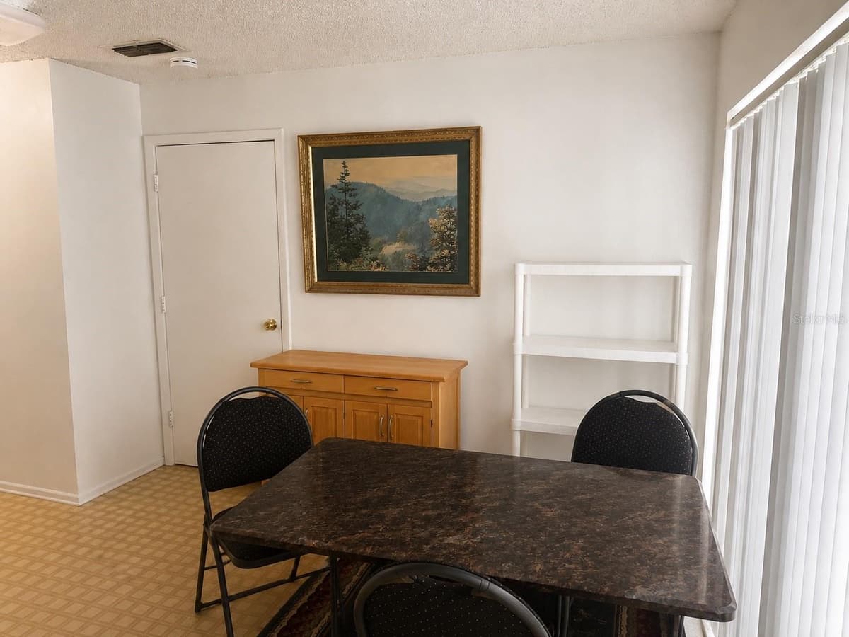 8803 PARLIAMENT COURT — photo 4 of 12