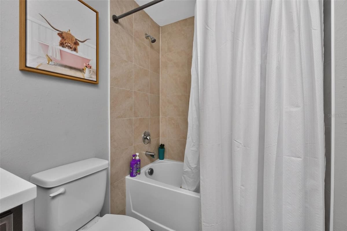 18346 SAGAMORE AVENUE — photo 35 of 68