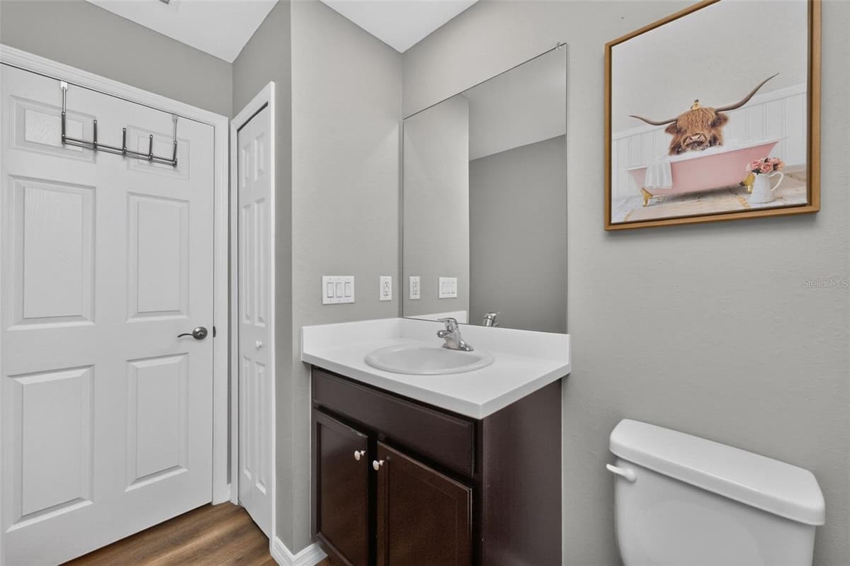 18346 SAGAMORE AVENUE — photo 39 of 68