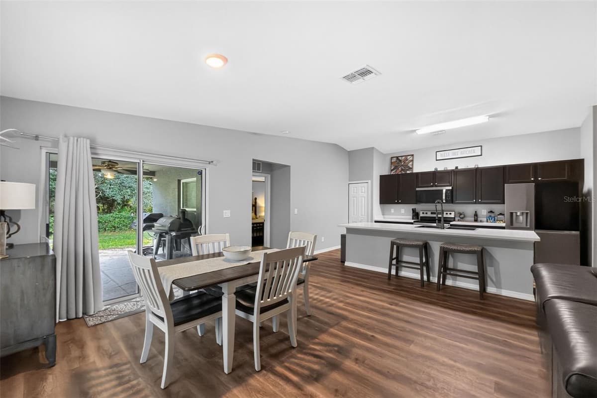 18346 SAGAMORE AVENUE — photo 43 of 68