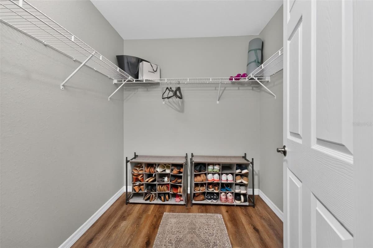 18346 SAGAMORE AVENUE — photo 30 of 68