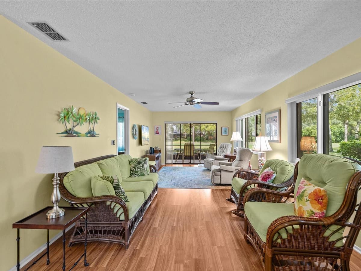 13002 WEDGEWOOD WAY — photo 4 of 59