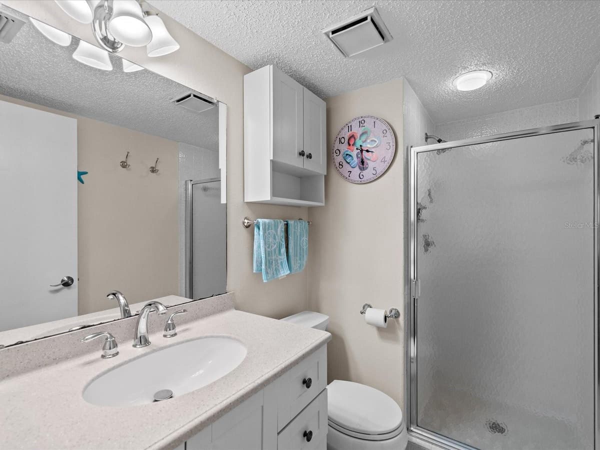 13002 WEDGEWOOD WAY — photo 18 of 59