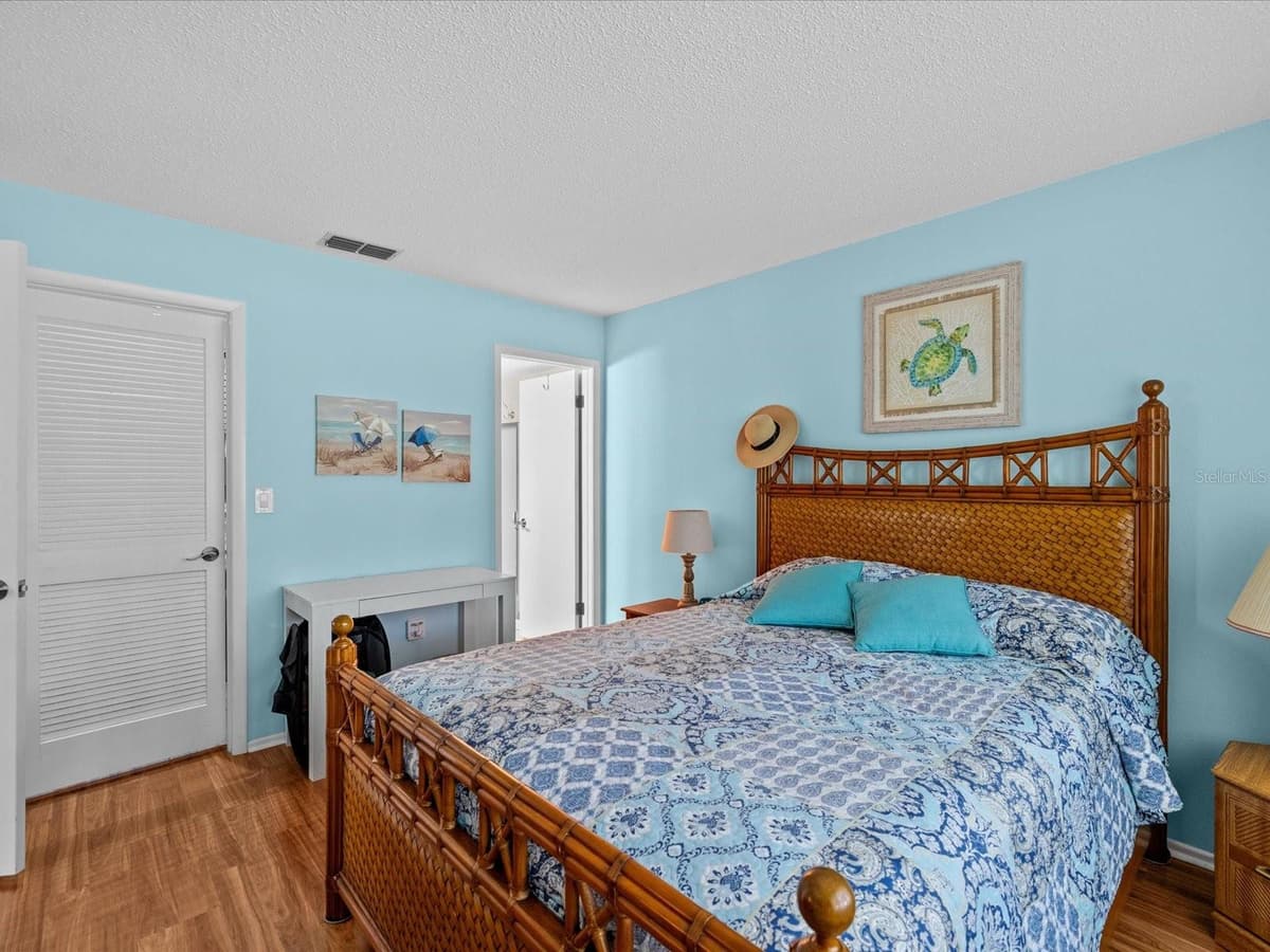 13002 WEDGEWOOD WAY — photo 21 of 59