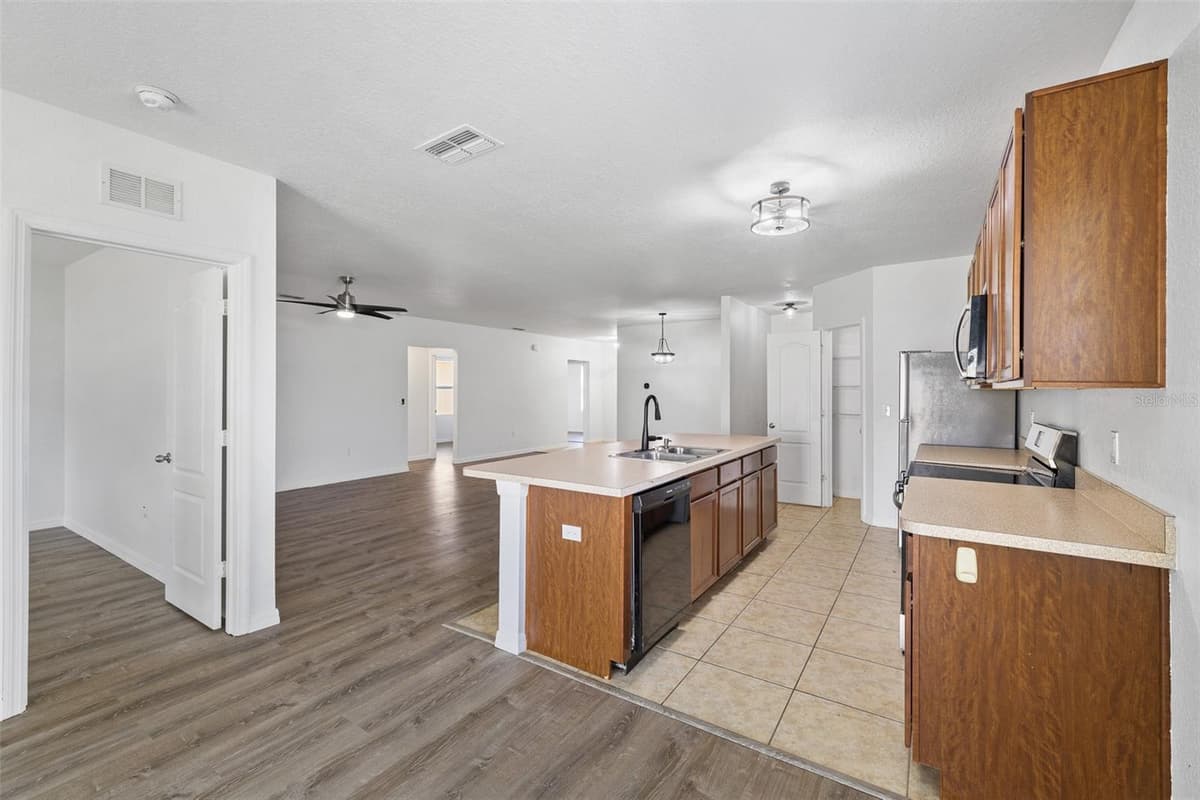 3695 JULIUS ESTATES BOULEVARD — photo 13 of 35