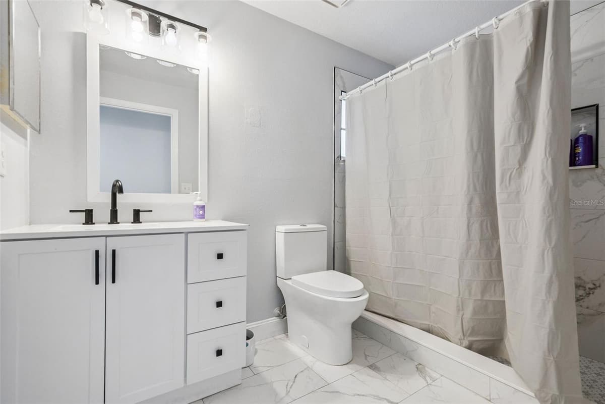 806 OAK FOREST COURT — photo 20 of 31
