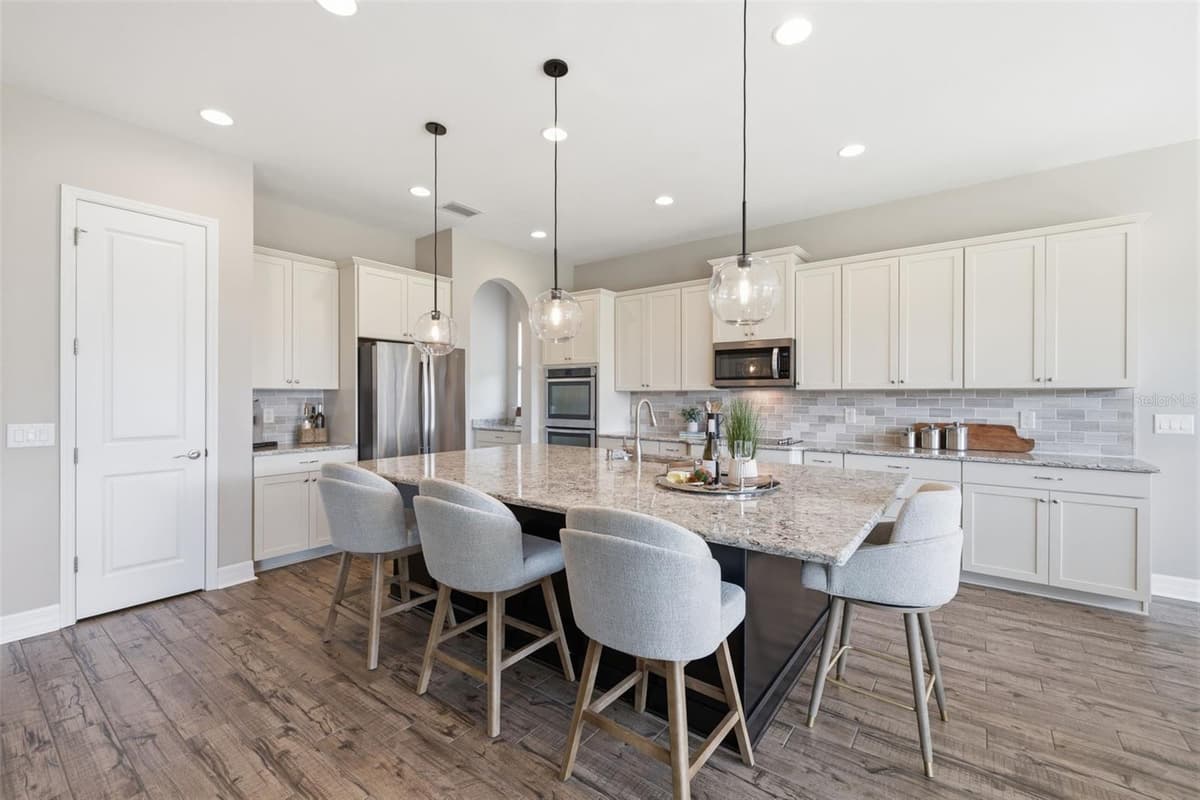 7292 BAY LAUREL COURT — photo 8 of 65