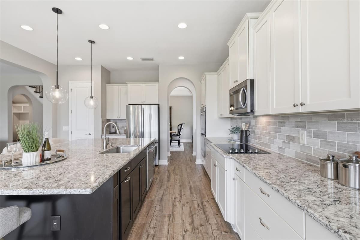 7292 BAY LAUREL COURT — photo 10 of 65
