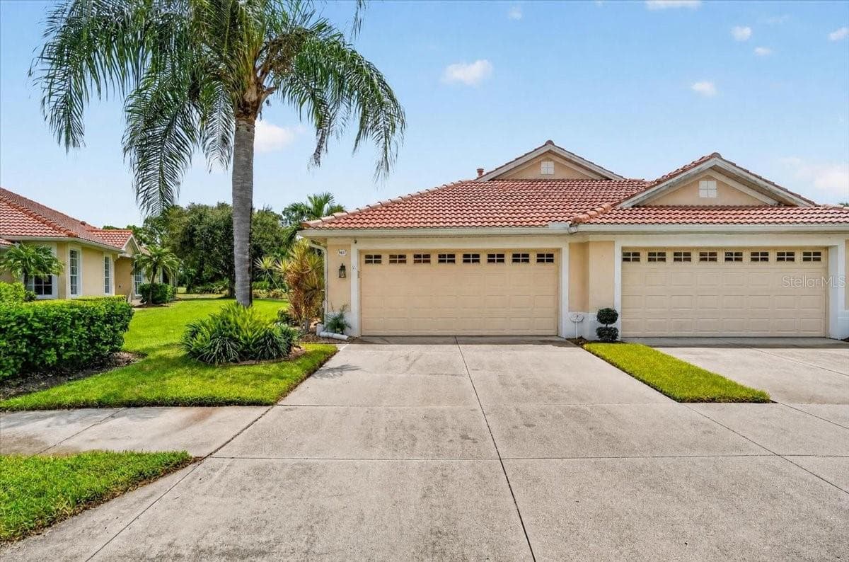 5037 WHISPERING OAKS DRIVE — photo 48 of 64