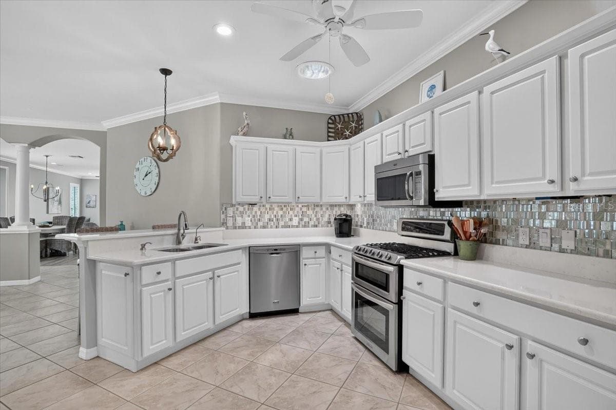 5037 WHISPERING OAKS DRIVE — photo 26 of 64