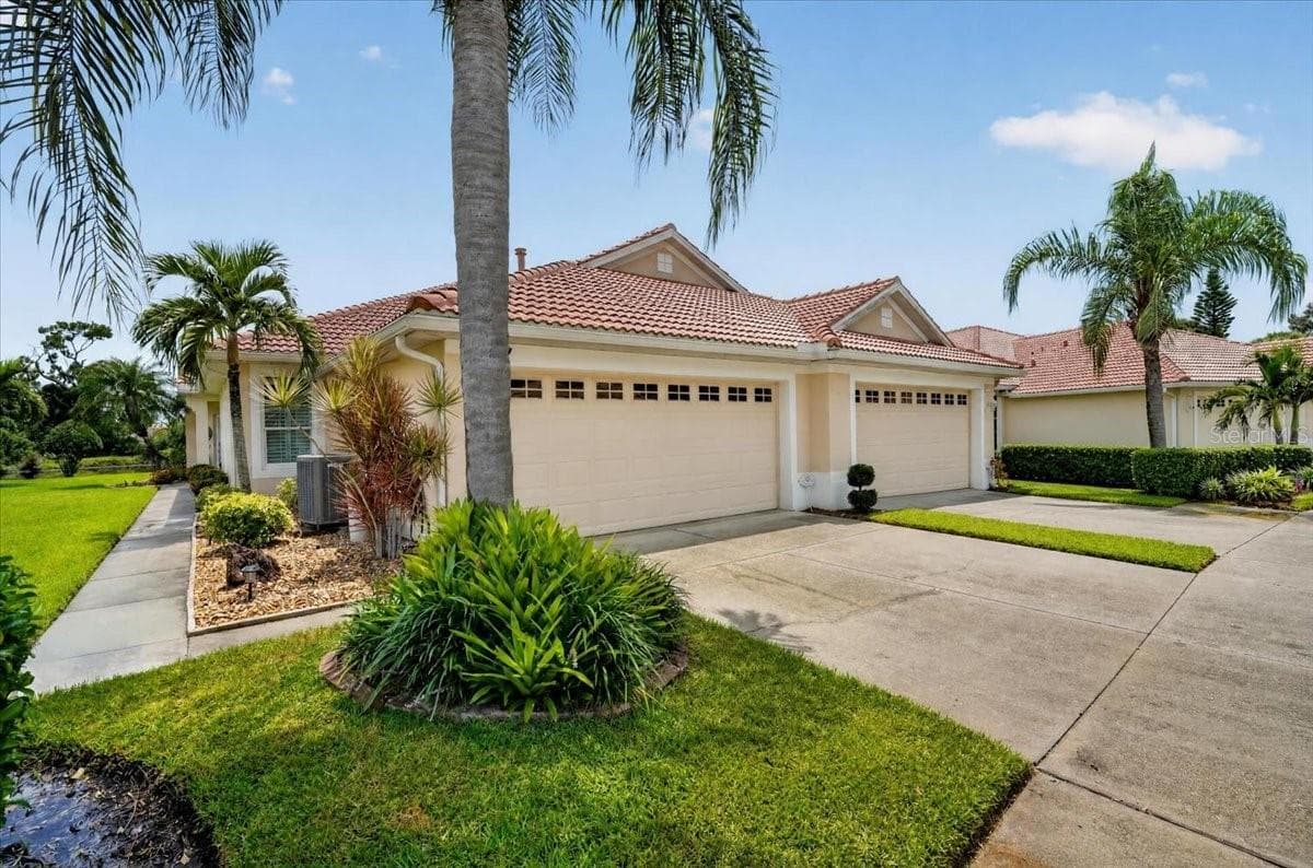 5037 WHISPERING OAKS DRIVE — photo 47 of 64