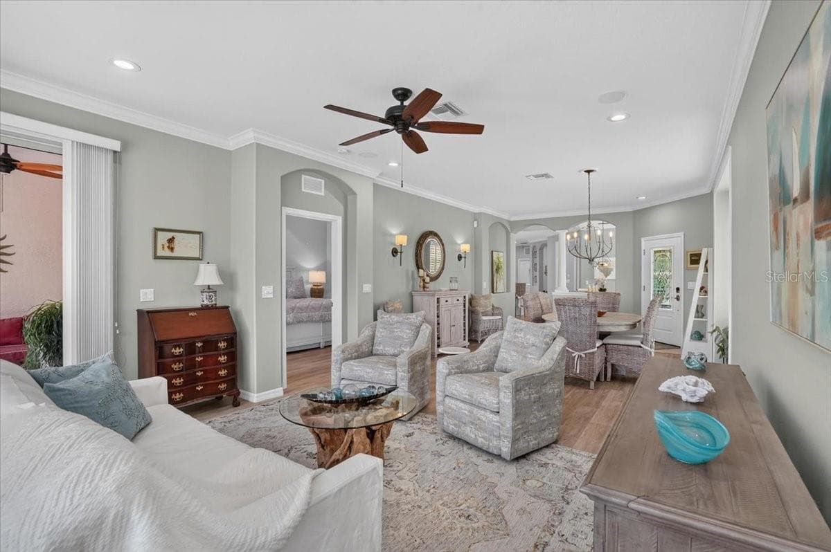 5037 WHISPERING OAKS DRIVE — photo 12 of 64