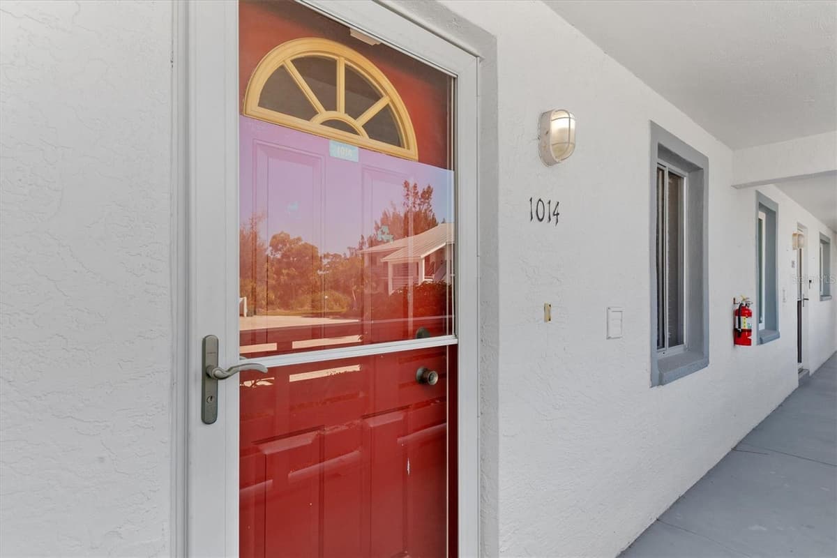 6800 PLACIDA ROAD — photo 4 of 48