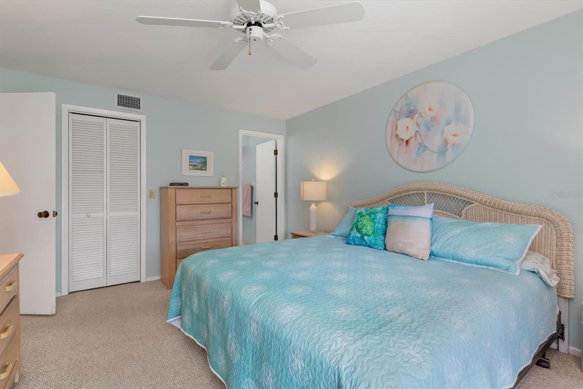 6800 PLACIDA ROAD — photo 16 of 48