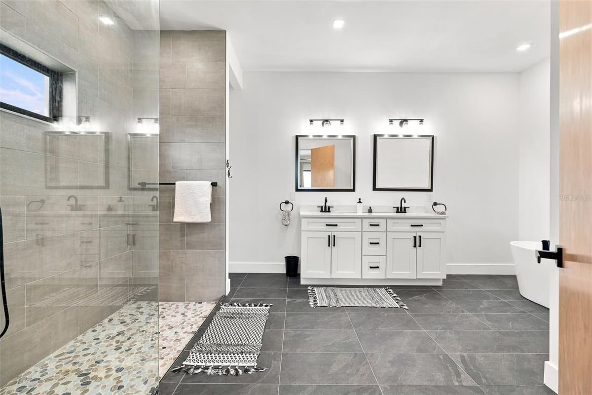 5035 BAY BOULEVARD — photo 35 of 95