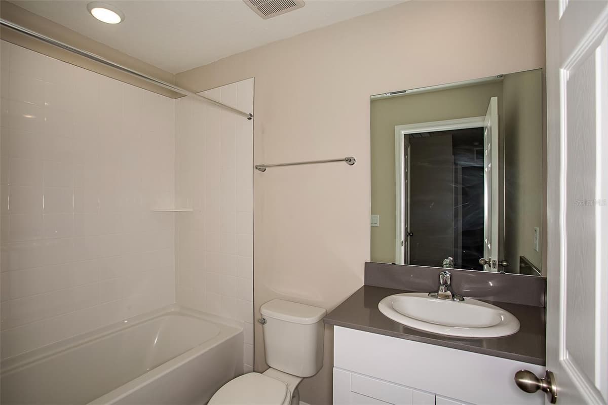 2154 LAWSON WAY — photo 17 of 27