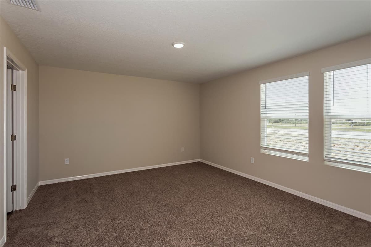 2154 LAWSON WAY — photo 4 of 27
