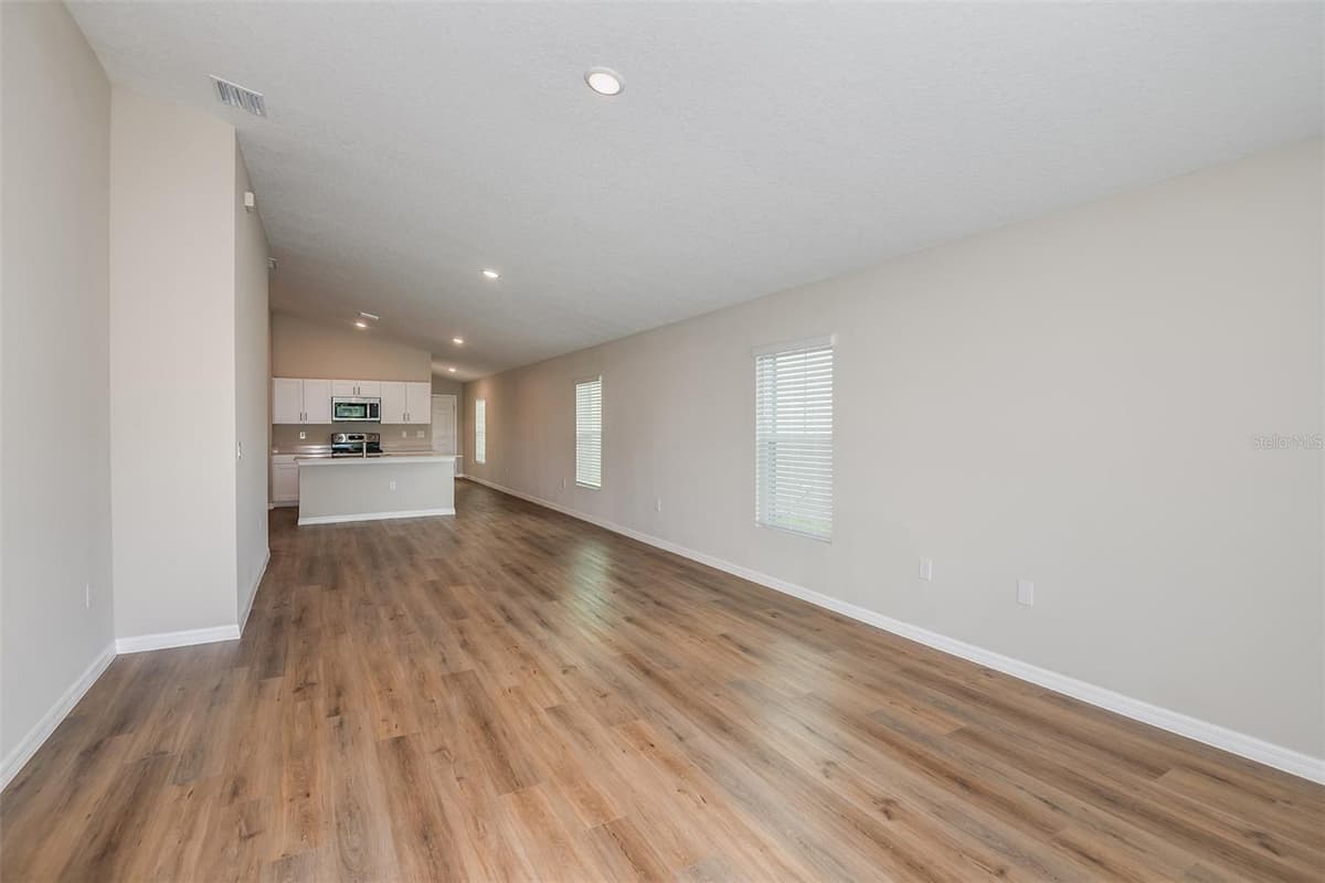 2199 LAWSON WAY — photo 12 of 25