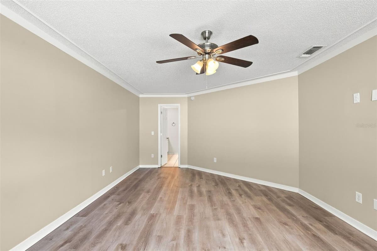 720 TOMLINSON TERRACE — photo 11 of 44
