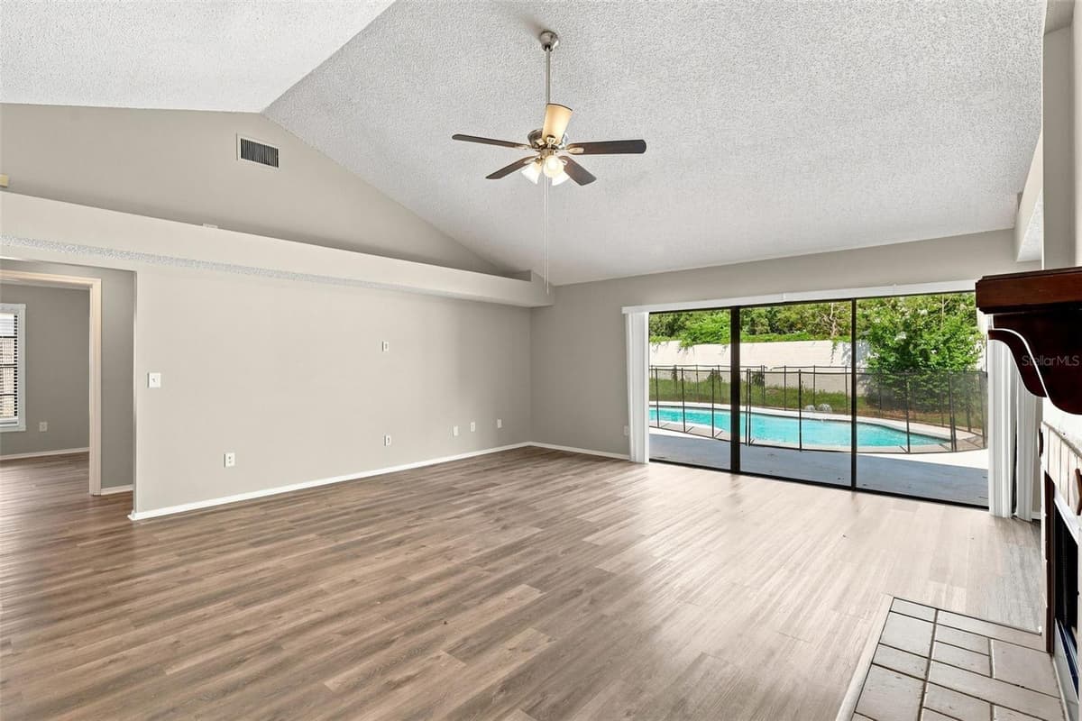 720 TOMLINSON TERRACE — photo 9 of 44