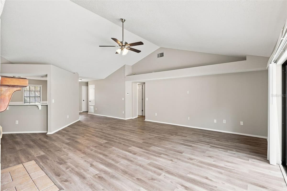 720 TOMLINSON TERRACE — photo 6 of 44