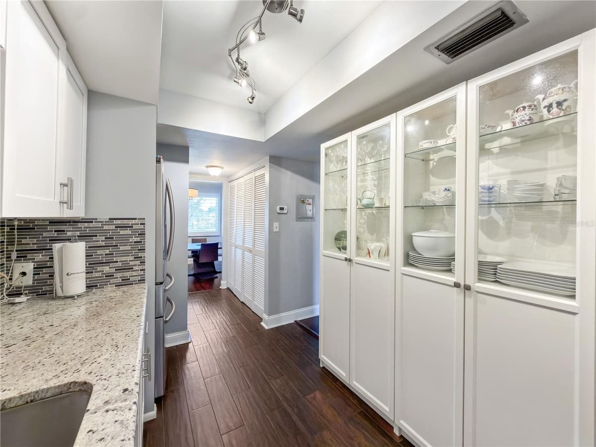 8100 DR MARTIN LUTHER KING JR STREET — photo 10 of 32