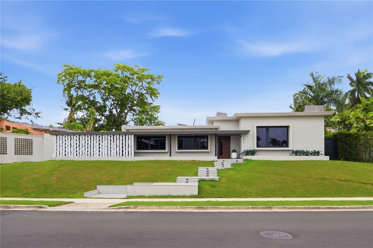 1671 GERANIO — photo 2 of 24