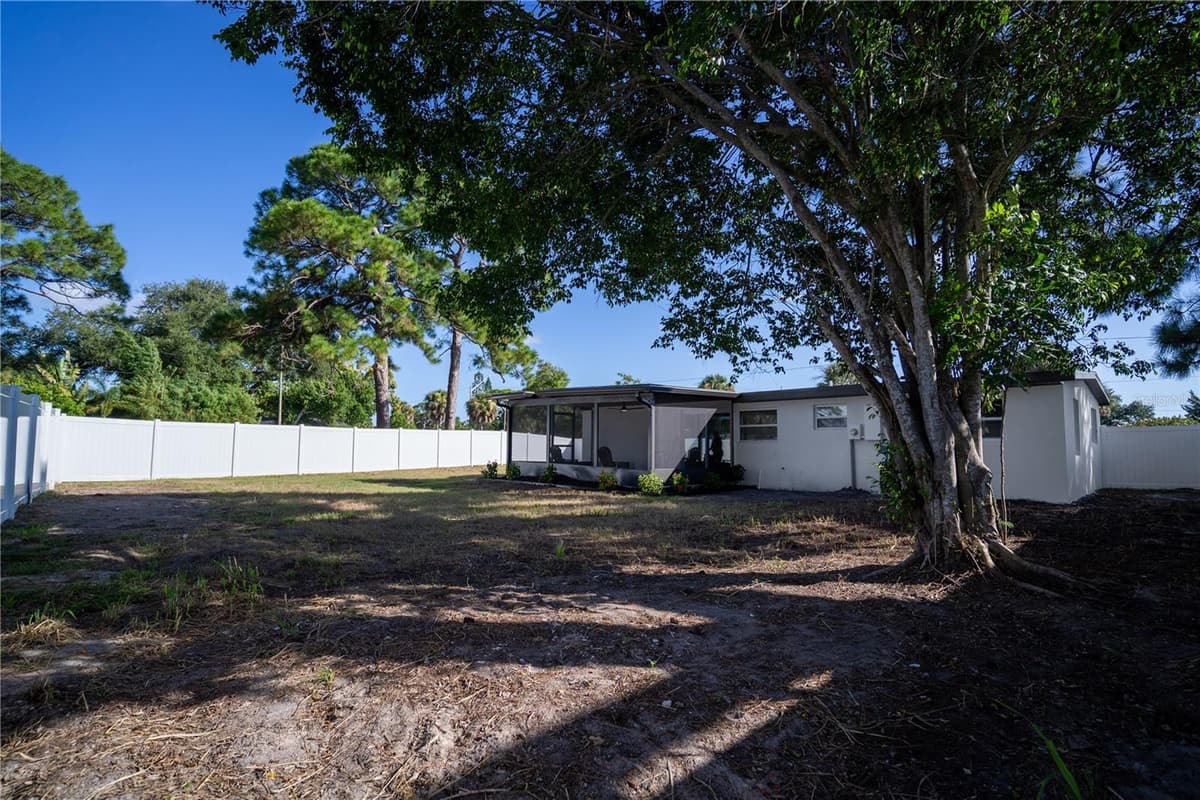 1411 TYRONE BOULEVARD — photo 32 of 39